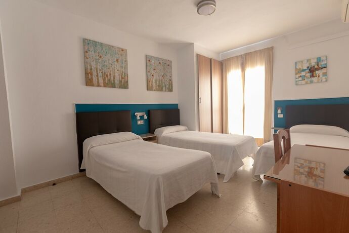 Imagen general del Hotel Hostal La Pilarica. Foto 10