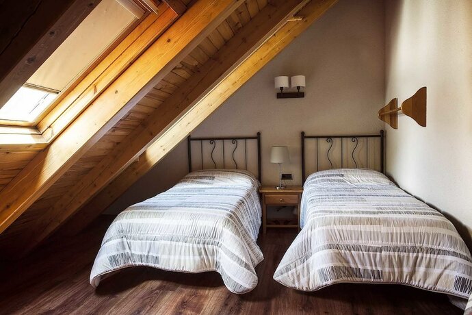 Imagen general del Hotel Hostal La Plaça. Foto 6