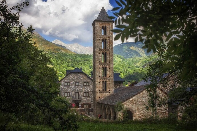 Imagen general del Hotel Hostal La Plaça. Foto 10