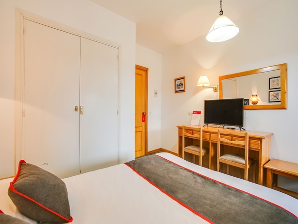 Imagen de la habitación del Hotel Hostal La Posada. Foto 16