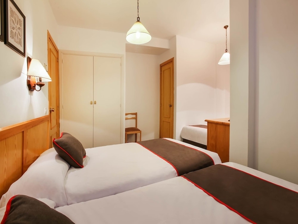 Imagen de la habitación del Hotel Hostal La Posada. Foto 18