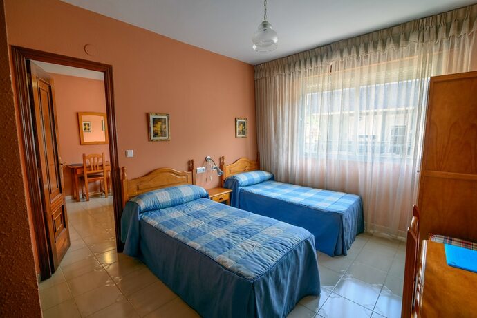 Imagen de la habitación del Hotel Hostal La Torre II. Foto 15