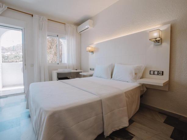 Imagen de la habitación del Hotel Hostal Las Gaviotas del Cabo. Foto 7