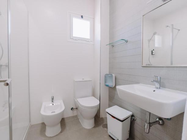 Imagen de la habitación del Hotel Hostal Las Gaviotas del Cabo. Foto 9