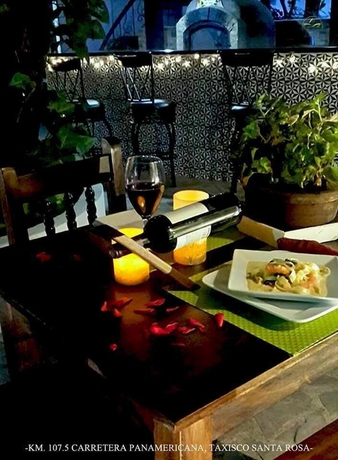 Imagen del bar/restaurante del Hotel Hostal Las Marias. Foto 3