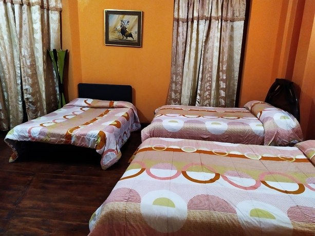 Imagen de la habitación del Hotel Hostal Latitud Ecuem. Foto 4