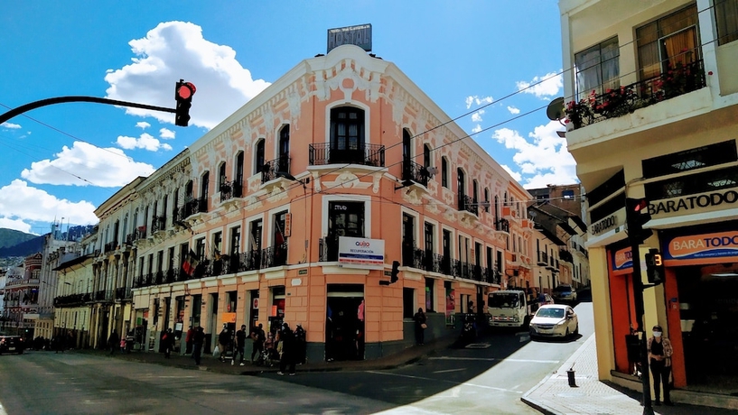 Imagen general del Hotel Hostal Latitud Ecuem. Foto 1
