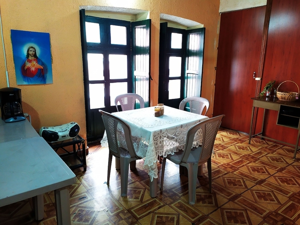 Imagen de la habitación del Hotel Hostal Latitud Ecuem. Foto 14