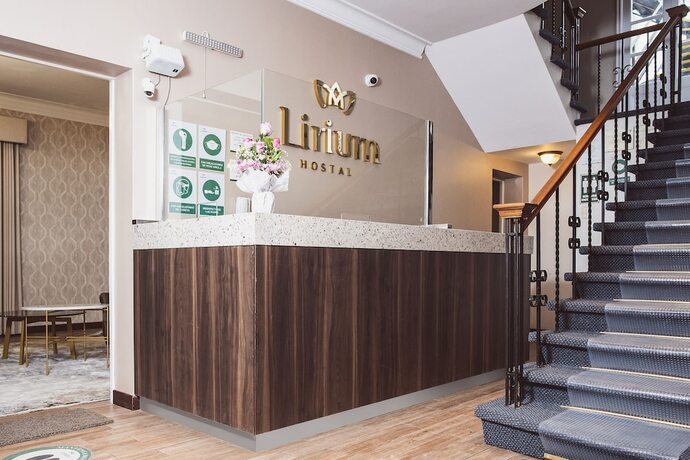 Imagen general del Hotel Hostal Lirium. Foto 8