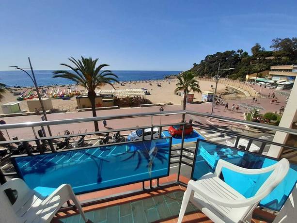 Imagen de la habitación del Hotel Hostal Lloret Playa. Foto 2