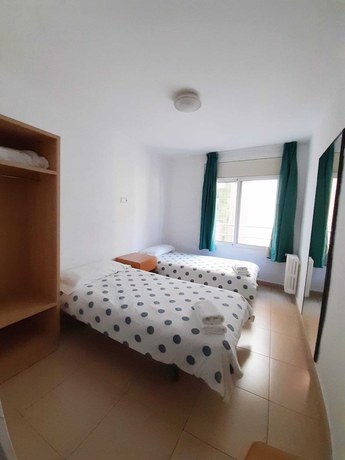 Imagen de la habitación del Hotel Hostal Lloret Playa. Foto 3