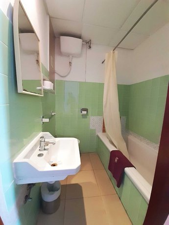 Imagen de la habitación del Hotel Hostal Lloret Playa. Foto 4