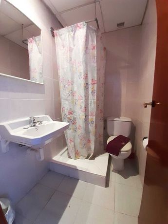 Imagen de la habitación del Hotel Hostal Lloret Playa. Foto 13