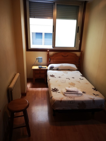 Imagen de la habitación del Hotel Hostal Louro. Foto 5