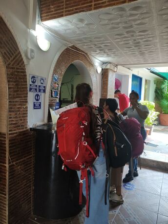 Imagen general del Hotel Hostal Luna Llena. Foto 8