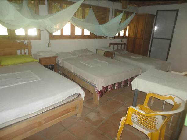Imagen de la habitación del Hotel Hostal Lyoban. Foto 13