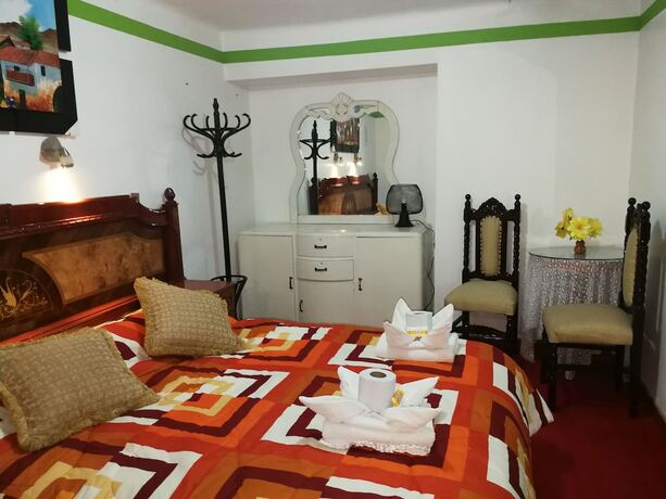 Imagen de la habitación del Hotel Hostal Madre De Dios. Foto 17