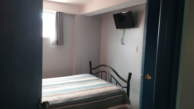 Imagen de la habitación del Hotel Hostal Madrid. Foto 15