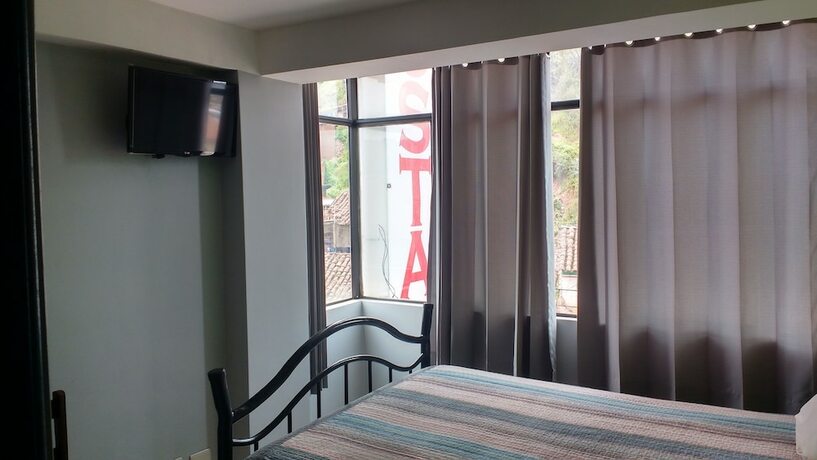 Imagen de la habitación del Hotel Hostal Madrid. Foto 17