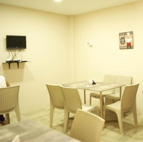 Imagen del bar/restaurante del Hotel Hostal Malania. Foto 1