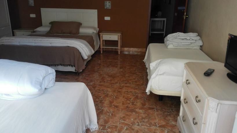 Imagen de la habitación del Hotel Hostal Manolo Matalasca&ntilde;as. Foto 13