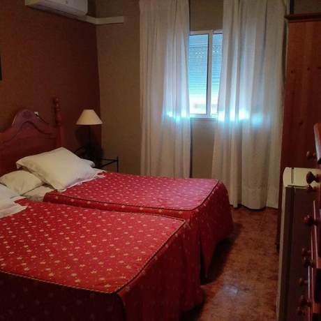 Imagen de la habitación del Hotel Hostal Manolo Matalasca&ntilde;as. Foto 14