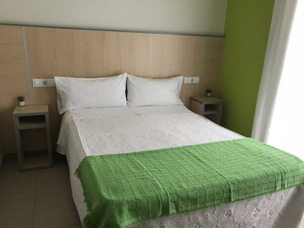 Imagen general del Hotel Hostal Manuela. Foto 11