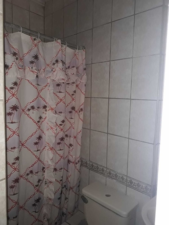 Imagen de la habitación del Hotel Hostal Mar Pac&iacute;fico Sur. Foto 9