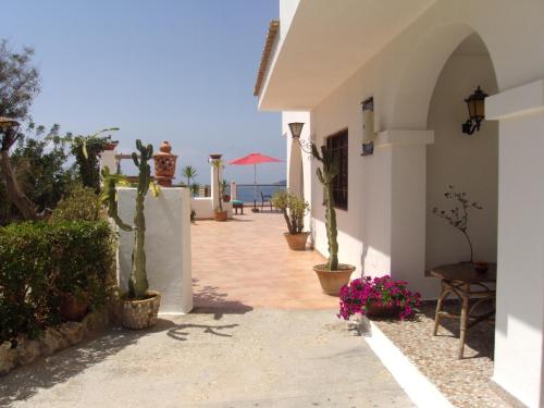 Imagen general del Hotel Hostal Marblau Ibiza. Foto 7