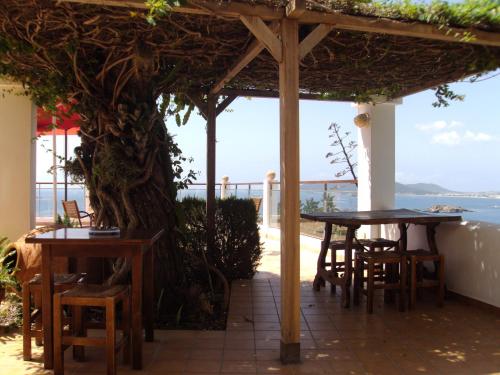 Imagen general del Hotel Hostal Marblau Ibiza. Foto 8