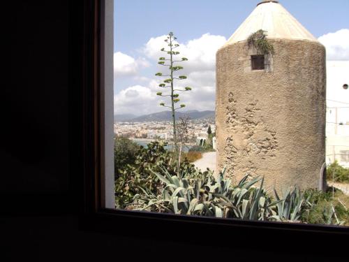 Imagen general del Hotel Hostal Marblau Ibiza. Foto 11