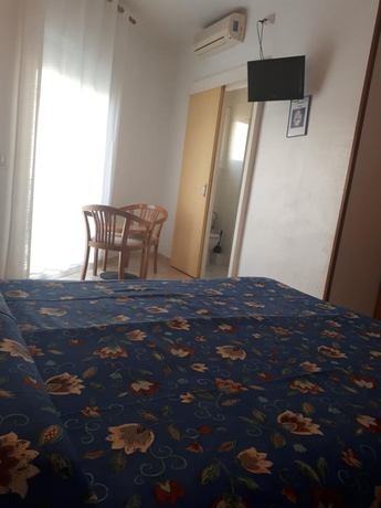 Imagen de la habitación del Hotel Hostal Margarita. Foto 10