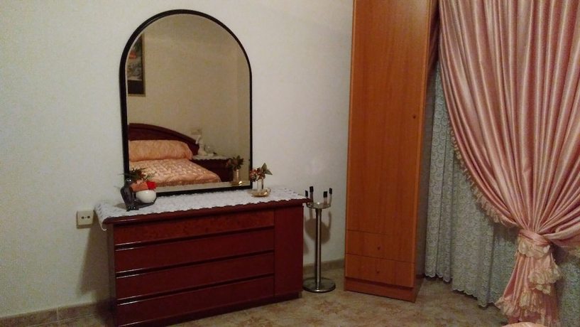 Imagen de la habitación del Hotel Hostal Mari Loli. Foto 10