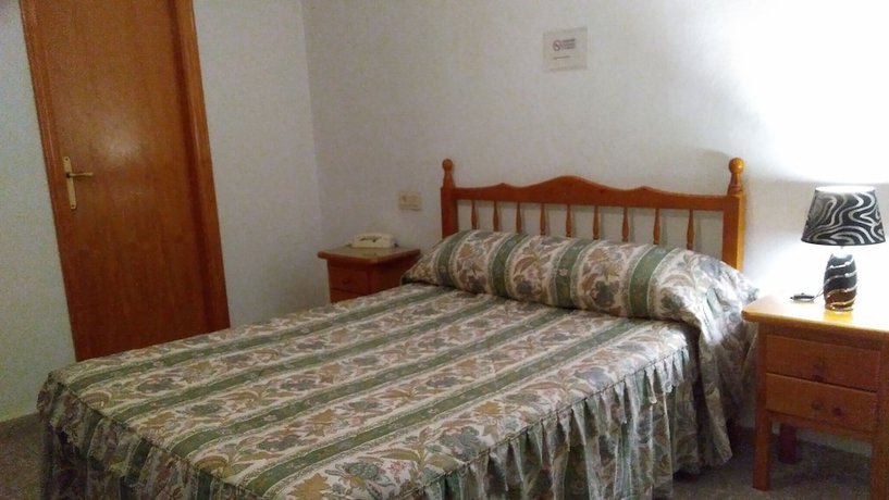 Imagen de la habitación del Hotel Hostal Mari Loli. Foto 11