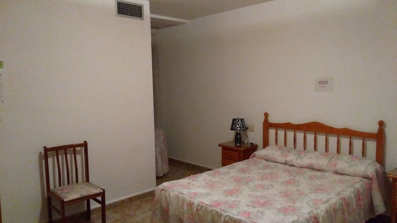 Imagen de la habitación del Hotel Hostal Mari Loli. Foto 17