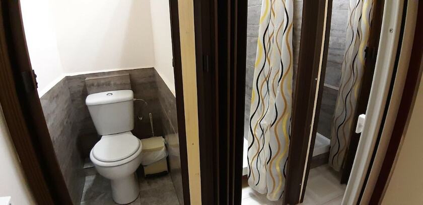 Imagen de la habitación del Hotel Hostal Marqu&eacute;s del Campo - Hostel. Foto 13