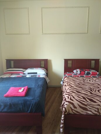 Imagen de la habitación del Hotel Hostal Mediod&iacute;a. Foto 11