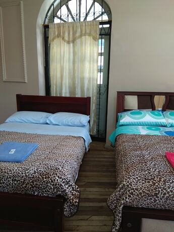 Imagen de la habitación del Hotel Hostal Mediod&iacute;a. Foto 13