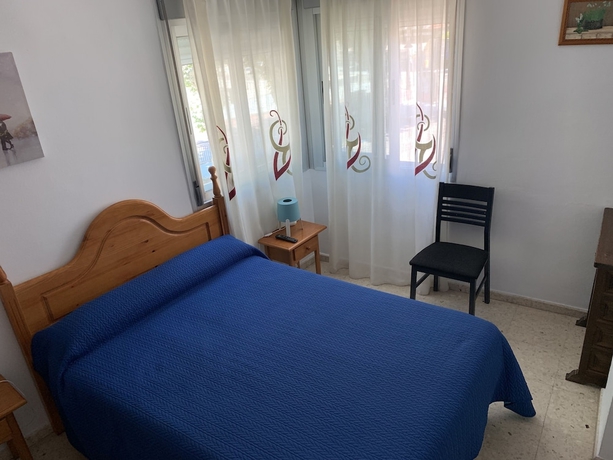 Imagen de la habitación del Hotel Hostal Mediterr&aacute;neo, Torre del Mar. Foto 4