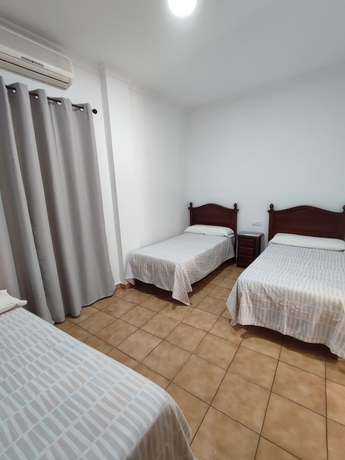 Imagen de la habitación del Hotel Hostal Mellizo. Foto 3