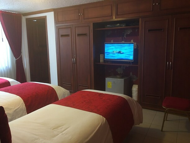 Imagen general del Hotel Hostal Mitad del Mundo. Foto 2