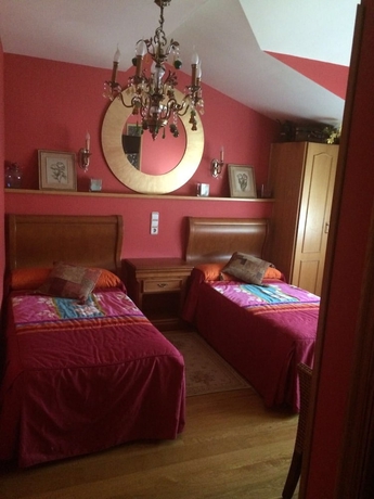 Imagen de la habitación del Hotel Hostal Mónica. Foto 10