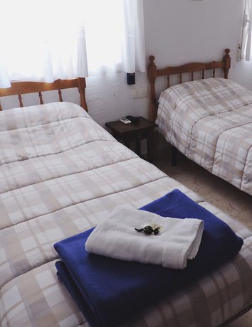 Imagen de la habitación del Hotel Hostal Monreal. Foto 4