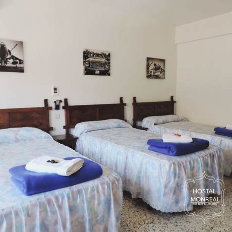 Imagen de la habitación del Hotel Hostal Monreal. Foto 6