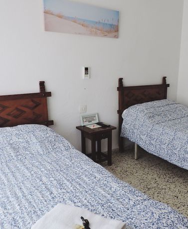 Imagen de la habitación del Hotel Hostal Monreal. Foto 8