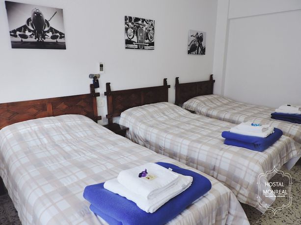 Imagen de la habitación del Hotel Hostal Monreal. Foto 10