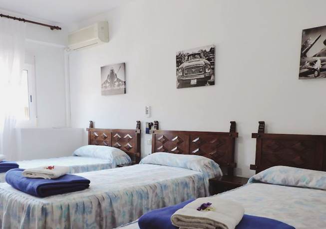 Imagen de la habitación del Hotel Hostal Monreal. Foto 12