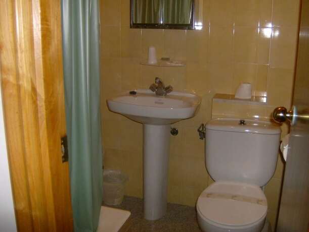 Imagen de la habitación del Hotel Hostal Monterredondo. Foto 8