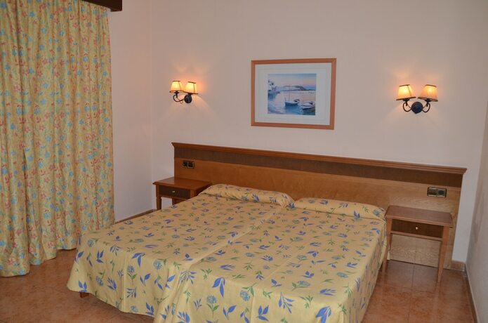 Imagen general del Hotel Hostal Neptuno. Foto 14