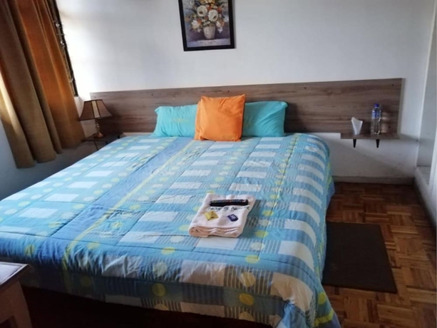 Imagen de la habitación del Hotel Hostal Novel. Foto 12